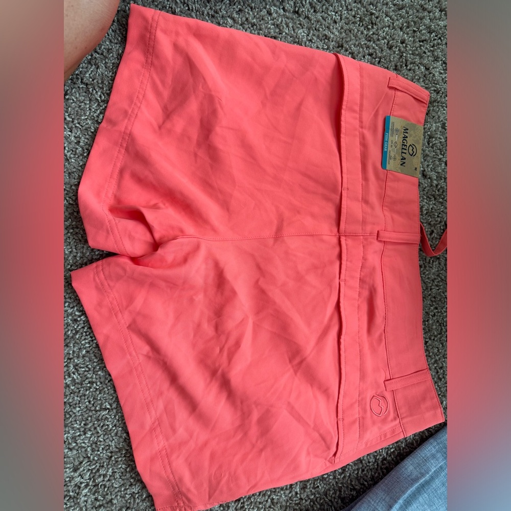 Magellan shorts size medium